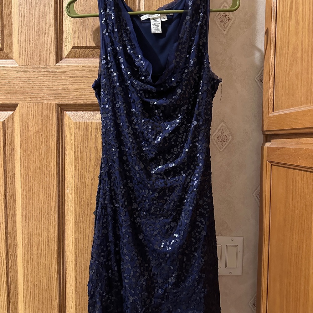 Elegant Navy Sequin Dress - used in really good condition